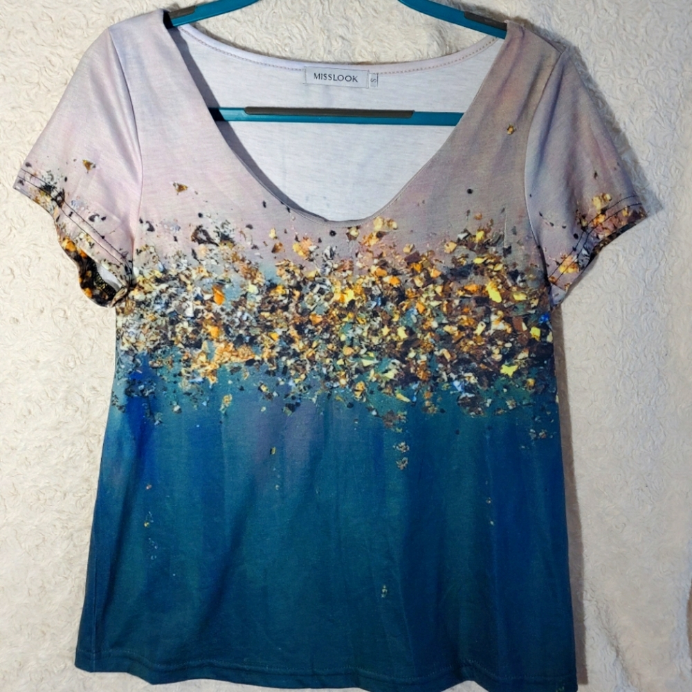 Misslook tshirt gold confetti explosion design